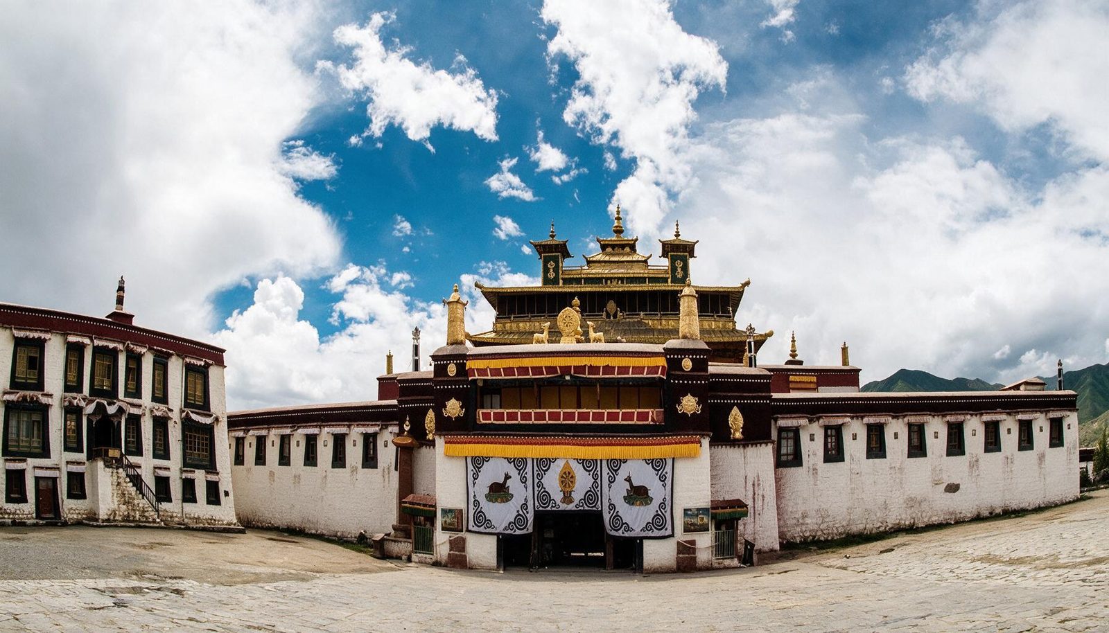 桑耶寺与雍布拉康