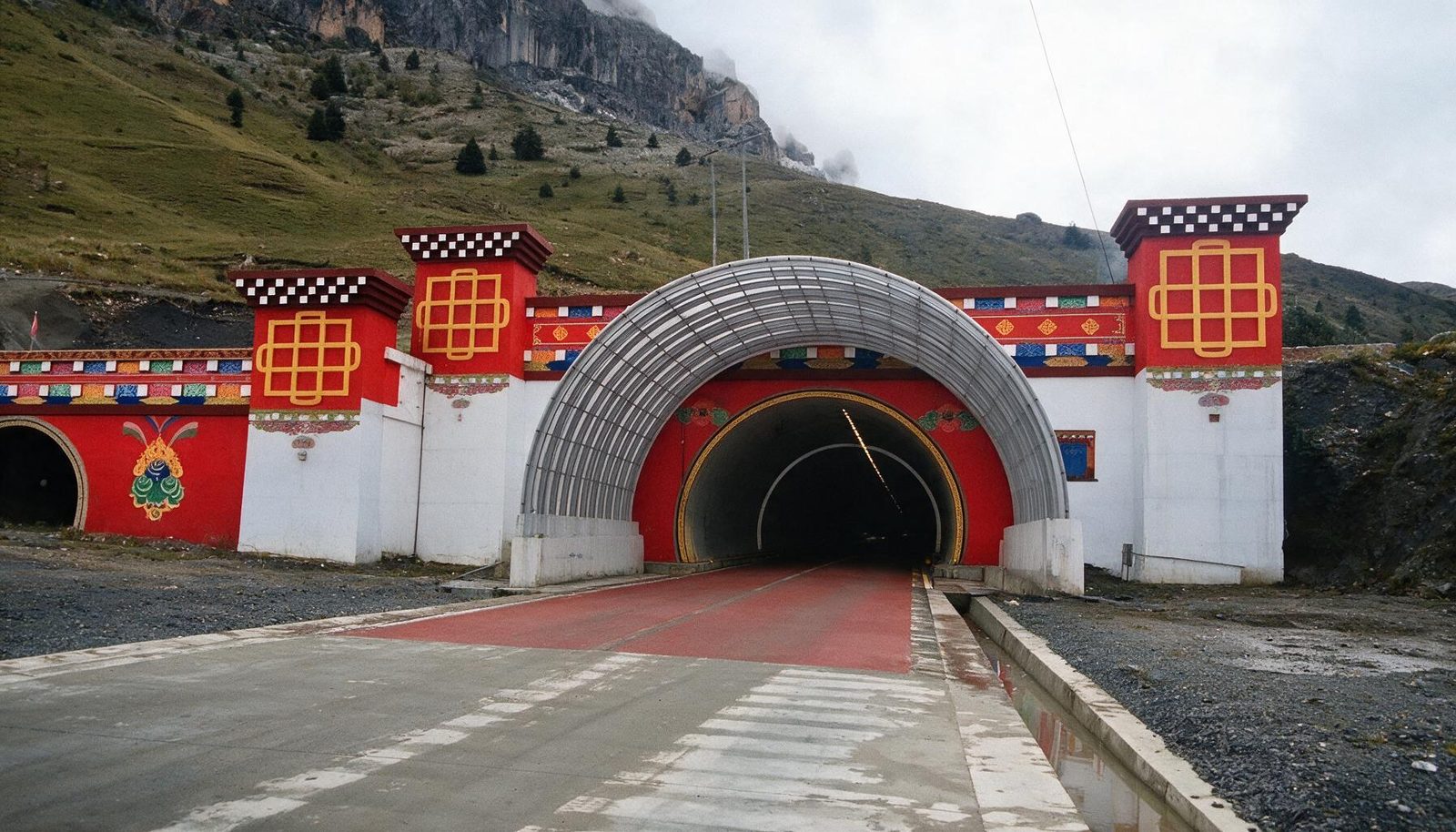 矮拉山隧道