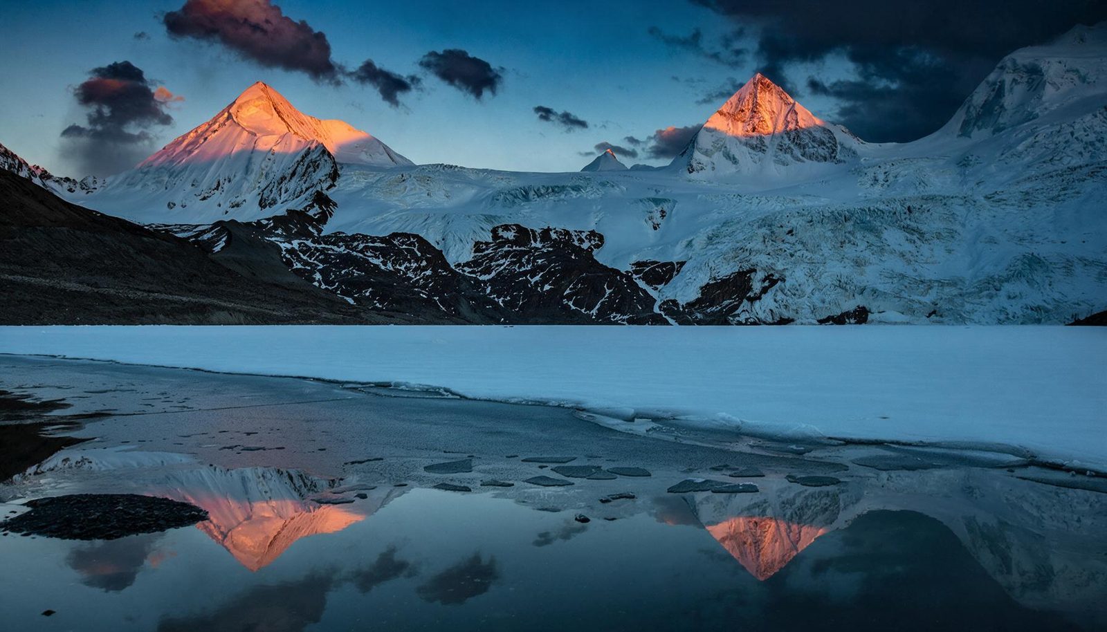 萨普神山